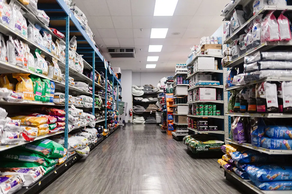 Pet Store In Rotterdam Shop Supplies & Learn About Pet Care